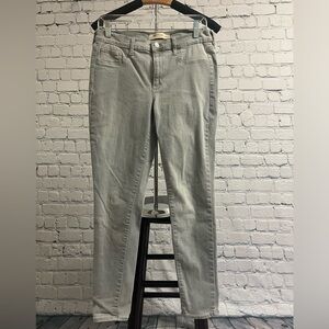 Gap skinny jeans size 30R gray color
